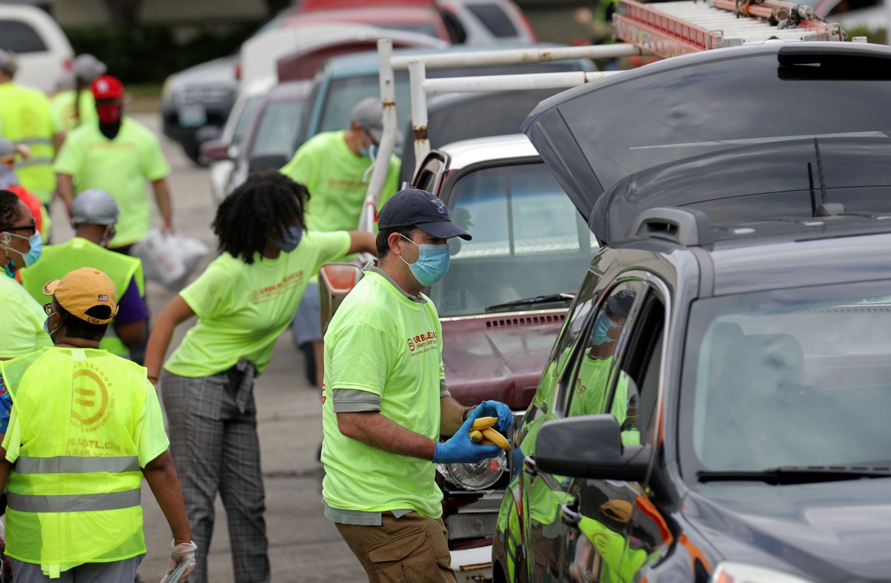 Urban League serves thousands in large food distribution